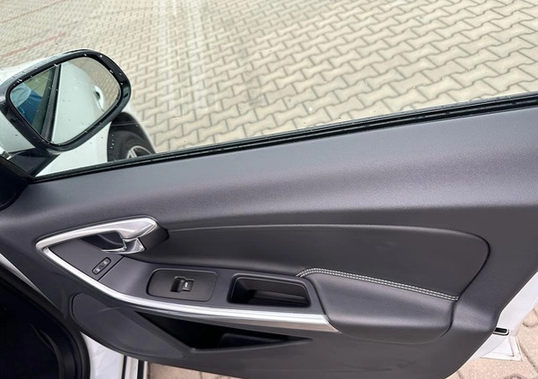 Volvo V60 cena 59800 przebieg: 182000, rok produkcji 2016 z Płock małe 781